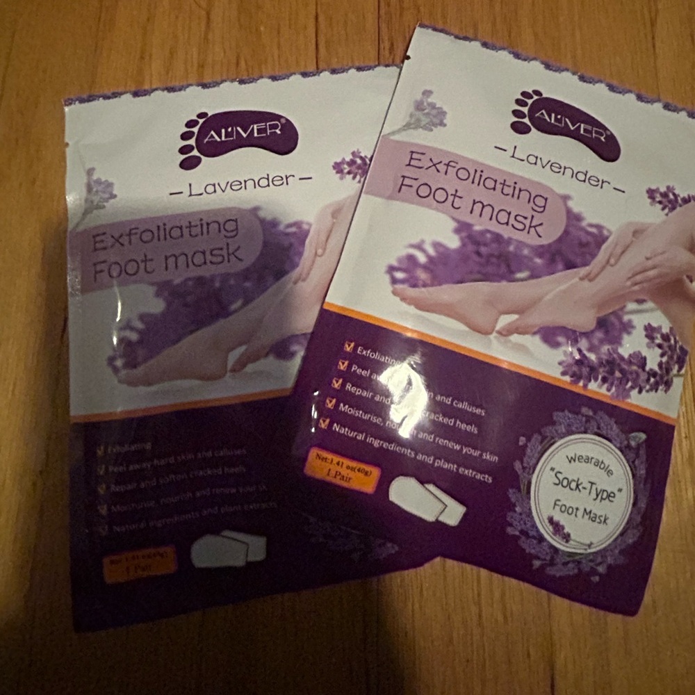 AL'IVER Lavender Exfoliating Foot Mask